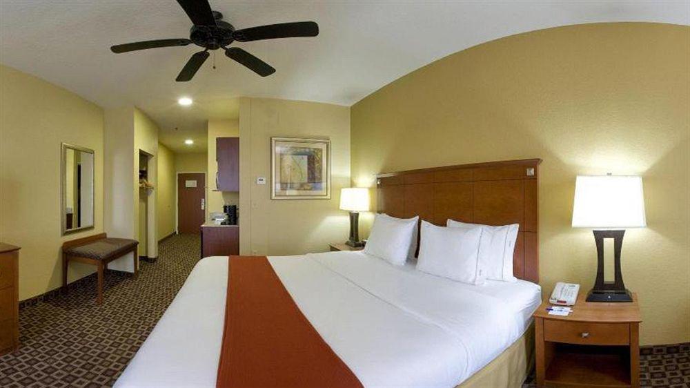 Holiday Inn Express Mccomb By Ihg Экстерьер фото