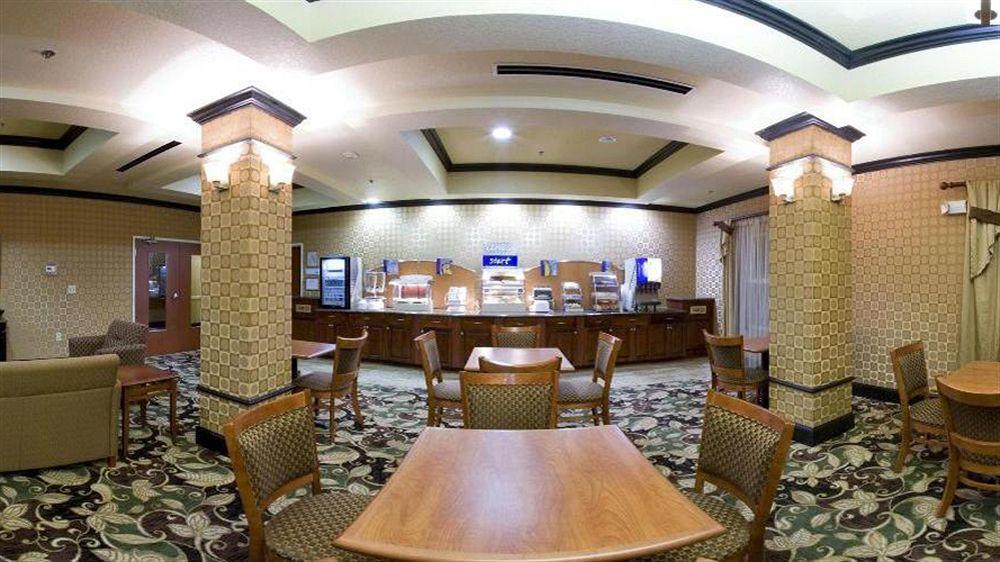 Holiday Inn Express Mccomb By Ihg Экстерьер фото