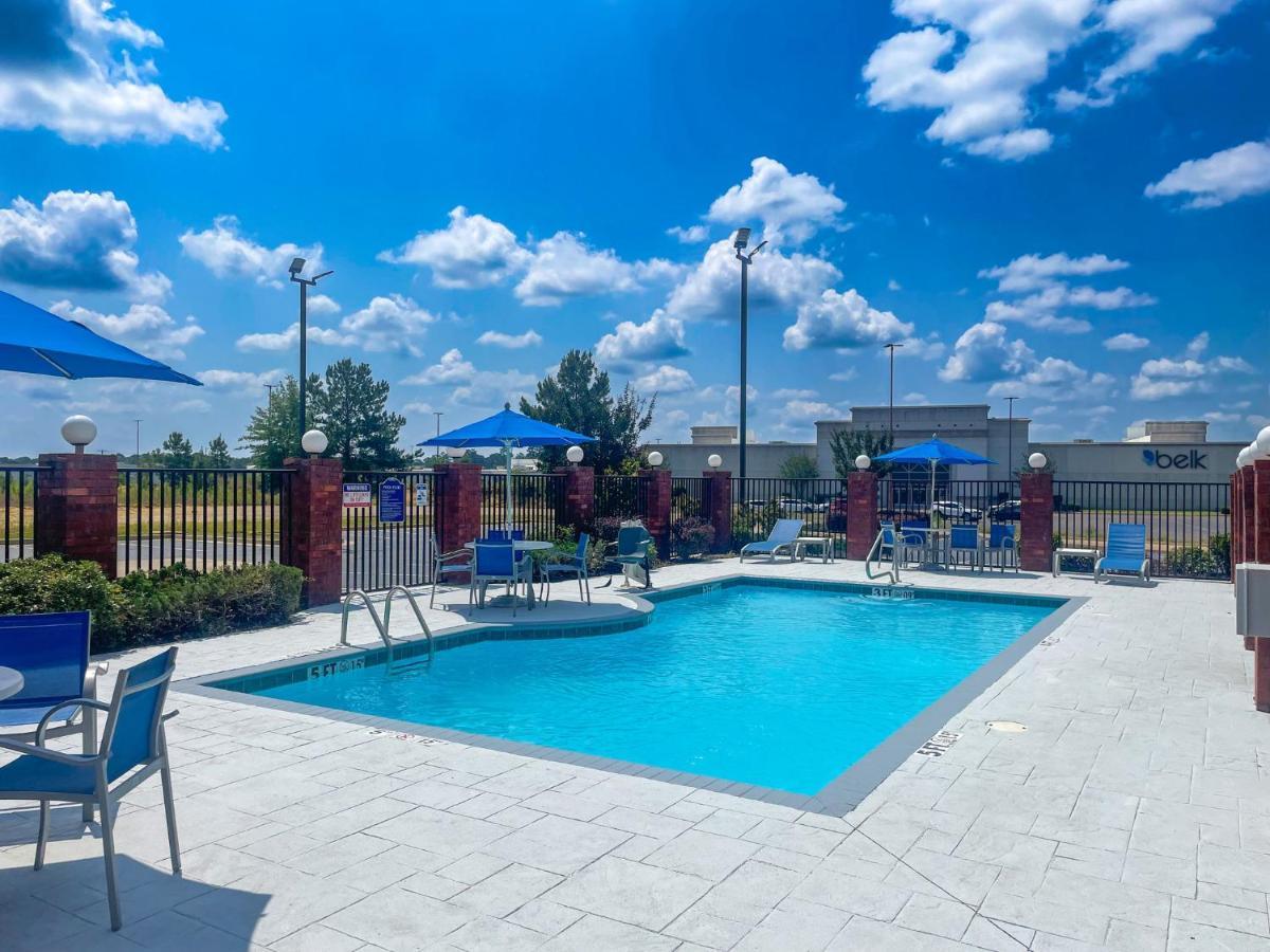 Holiday Inn Express Mccomb By Ihg Экстерьер фото